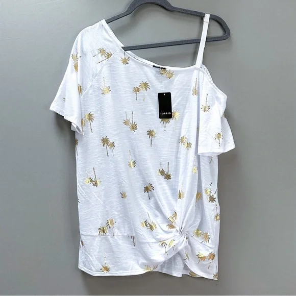NWT! TORRID gold foil palm tree print skin tee, 2X. - Picture 5 of 9